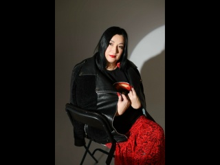 sekretarsha dyrochkami zavoevyvaet doverie bossa 720p